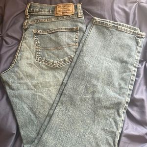 Men’s Levi’s 32 X 34 Signature jeans